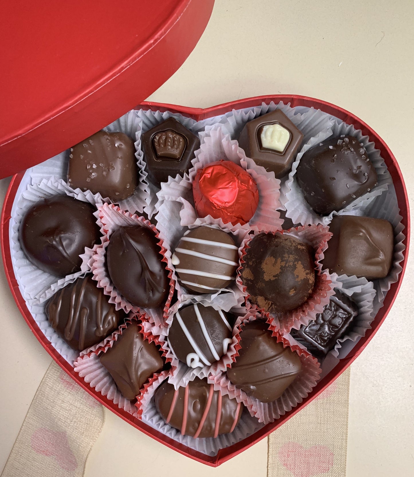 box_of_chocolates_valentines_day